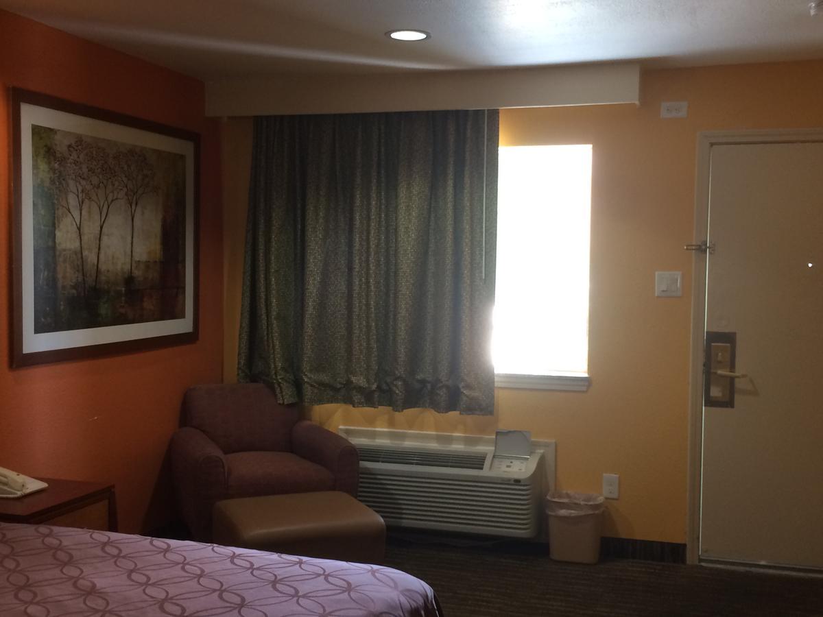 Select Inn And Suites Houston Exteriör bild